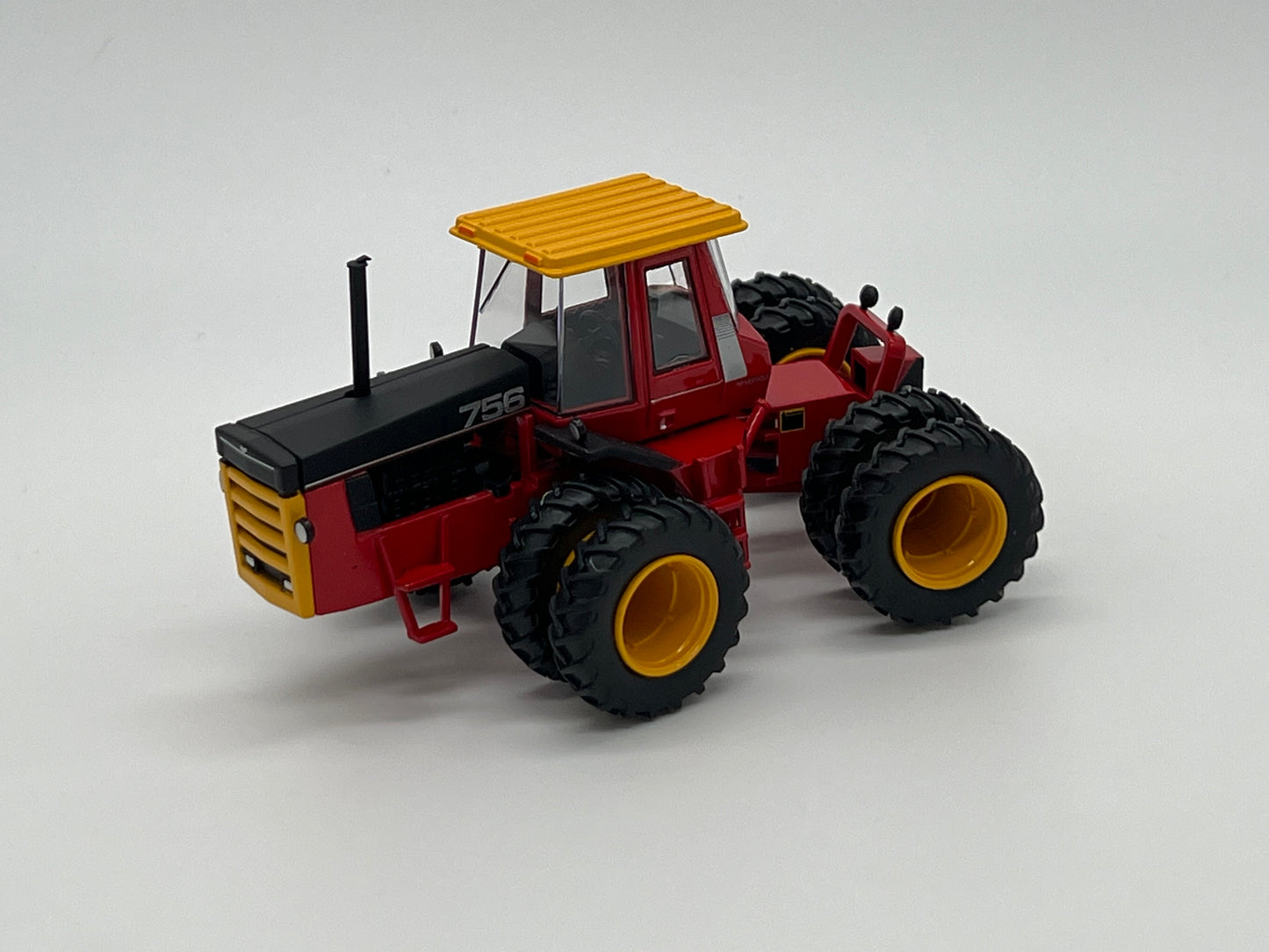 Versatile 756