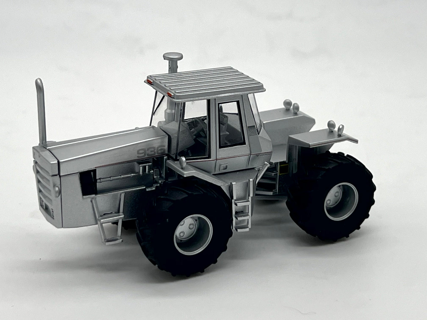 Silver Versatile 936